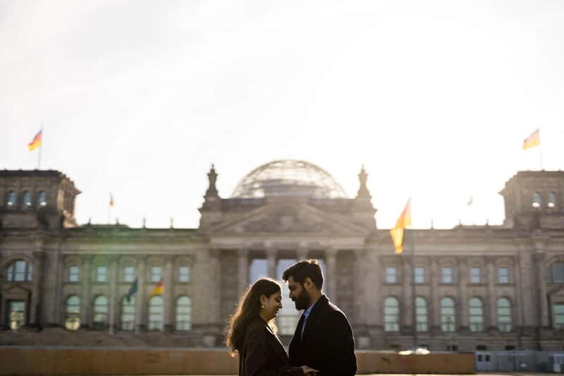 Berlin: Early Morning Private Photoshoot to avoid the Crowd - Authentic Experiences and Insider Tips