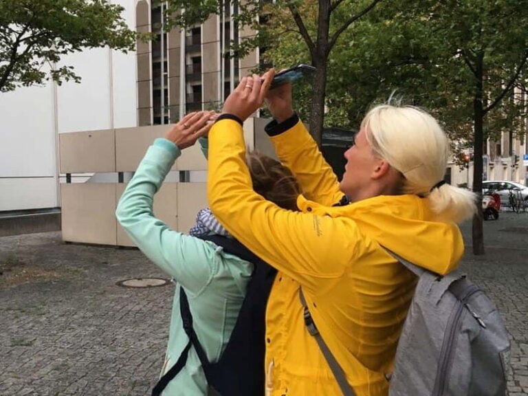Berlin: Hands-On Smartphone Photography Workshop - Meeting Point and Logistics