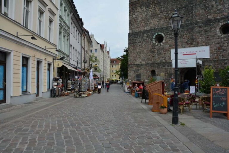 Berlin: Historic Center Walking Tour with a Real Berliner - What to Expect from Your Tour