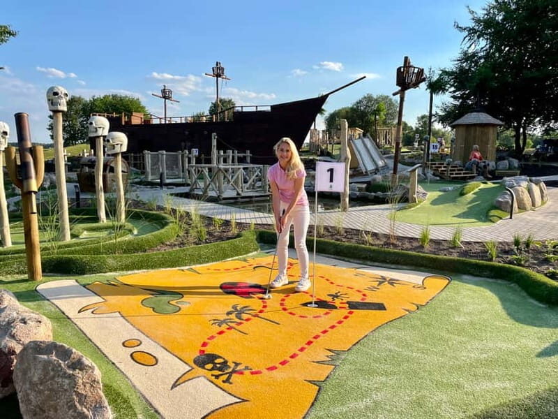 Berlin: Pirate´s Island Adventure Mini Golf Ticket - What Makes It Special?