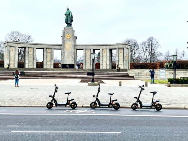 Berlin: Thrilling E-Scooter Adventure Tour - The Ride Experience