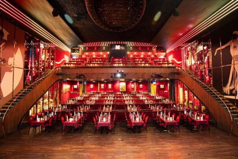 Berlin: Wintergarten Varieté theater tour - Practical Details and Tips for Your Visit