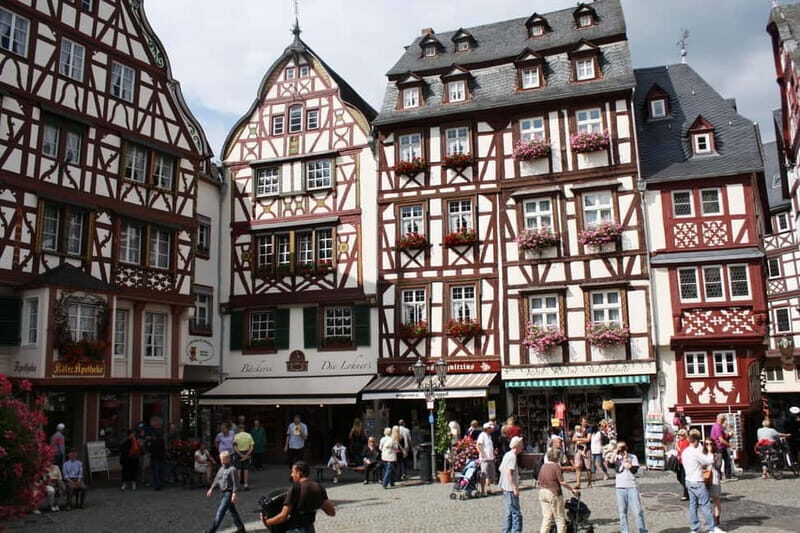 Bernkastel: Boat and covered wagon ride from/to Bernkastel-Kues - Arriving in the Village: A Taste of Local Hospitality