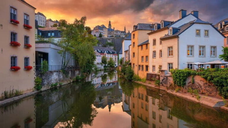 Best of Luxembourg: Private Walking Tour with a Local - The Itinerary: What to Expect During Your Tour