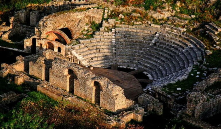 Best of Saranda: Blue Eye, Butrint, Ksamil & Lekuresi Castle - An In-Depth Look at the Tour Experience