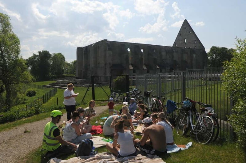 Best of Tallinn 2-Hour Bike Tour - The Major Stops and Highlights