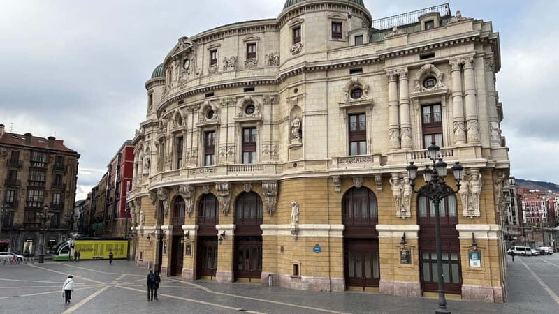 Bilbao: Private walking tour of the old town - An In-Depth Look at the Bilbao Old Town Walking Tour