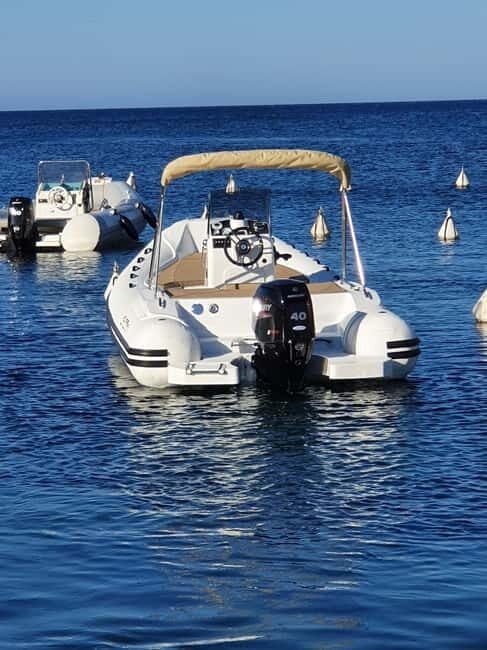 Boats and speed boats rental - Half Day (9:00-13:30) - Exploring the Itinerary in Detail