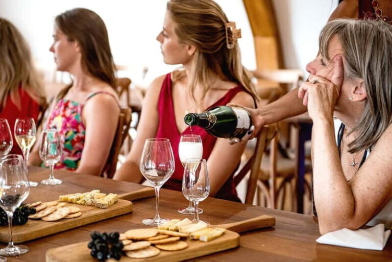 Bodiam: Vineyard Tour and Wine Tasting Experience - The Itinerary Breakdown