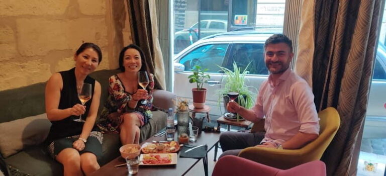 Bordeaux Night Walk ending with Wine and cheese Tasting - The Itinerary in Detail