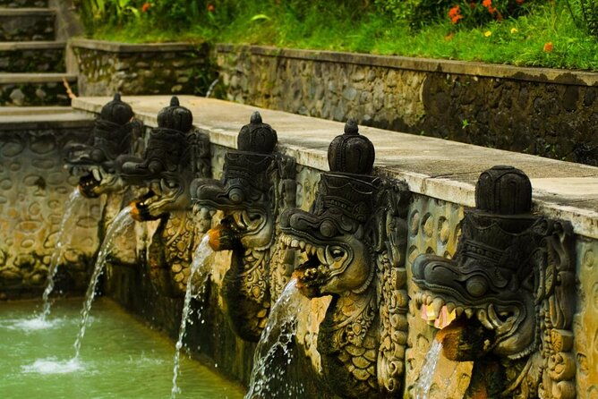 Brahmavihara Arama Banjar Hot Spring Ulundanu Bratan Private Tour - Key Points  