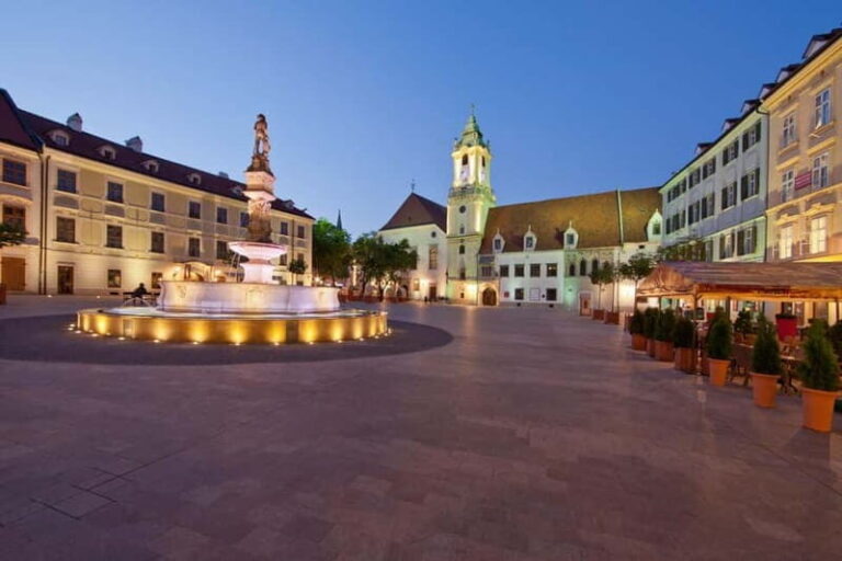 Bratislava: Guided Walking Tour at Night with Old Town - The Value of This Night Tour