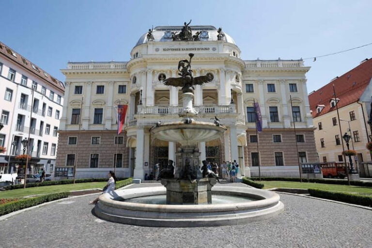 Bratislava: Old Town & UFO Bridge Evening Walking Tour - What’s Included and What to Consider