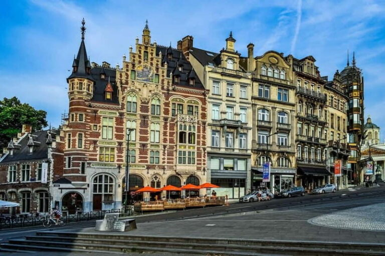 Brussels: Christmas Market Tour - What to Expect: A Festive Walk through Brussels