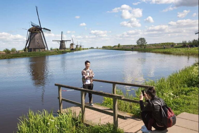 Brussels: Holland Keukenhof & Kinderdijk Guided Day Tour - Day Itinerary Breakdown