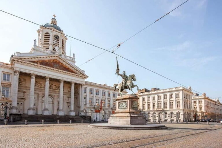 Brussels: The Story  Historical Tour by Legends - The Guide and Experience