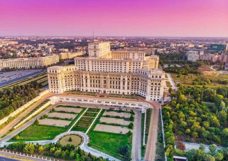 Bucharest : Parliament, Village Museum & Ceauescu Mansion - Exploring Bucharest’s Traditional Side at the Village Museum