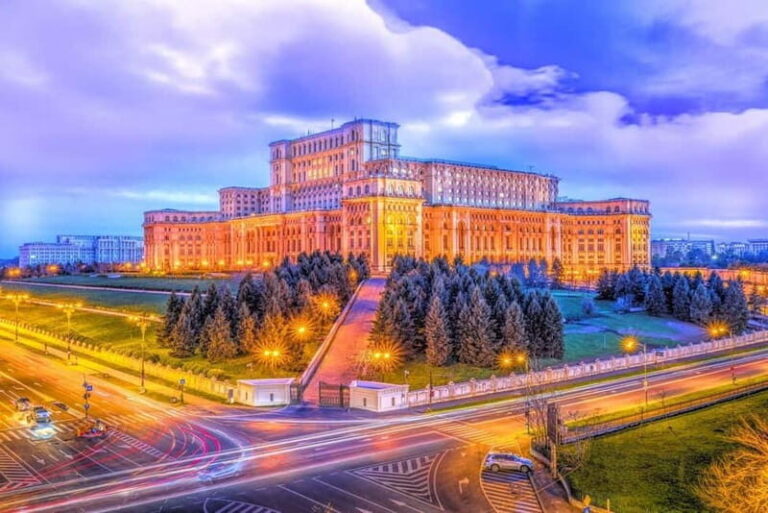 Bucharest : Parliament, Village Museum & Ceauescu Mansion - The Logistics: What to Expect on the Day