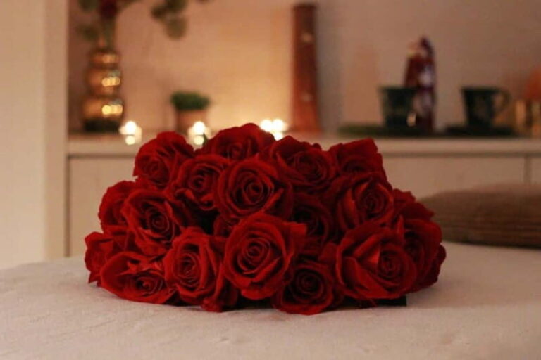 BUDAPEST, Day Spa : Couples Massage with Roses Bubble Bath - What Makes This Spa Stand Out?