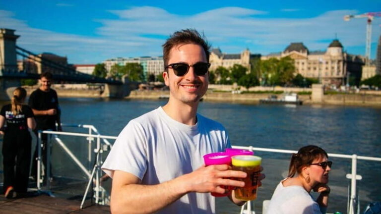 Budapest: Sip & Sail Danube Cruise with Unlimited Beer - What to Expect on the Tour