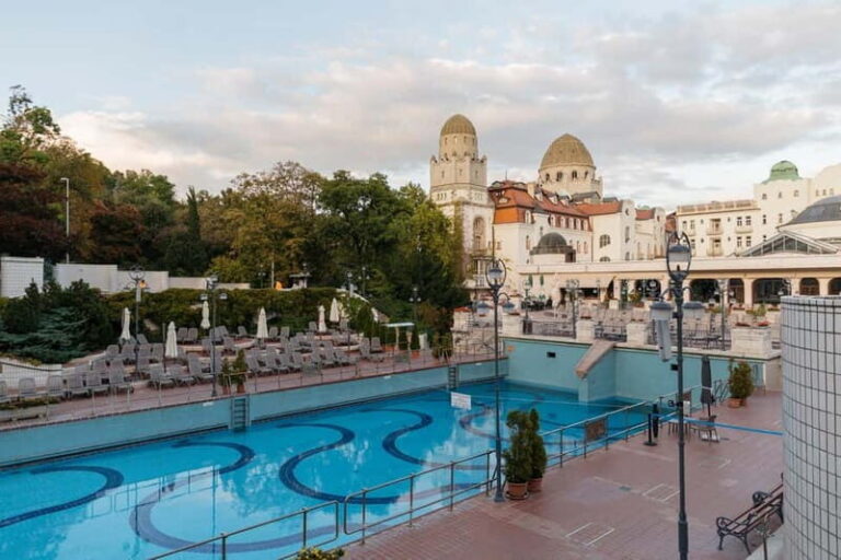 Budapest Thermal Baths Tour & Folk Music Performance - Who Is This Tour For?