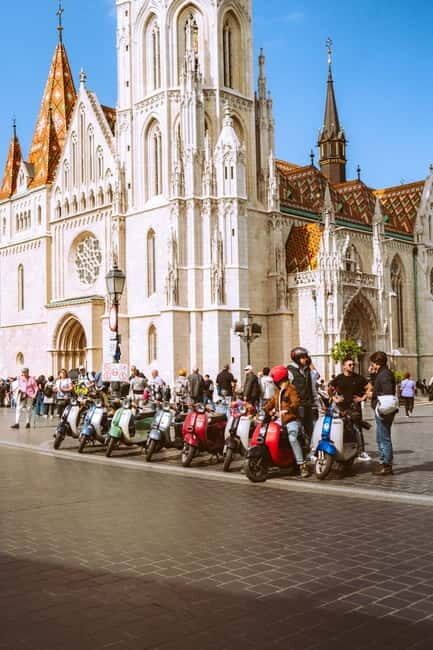 Budapest: Vintage Scooter Sightseeing Tour - What You Can Expect