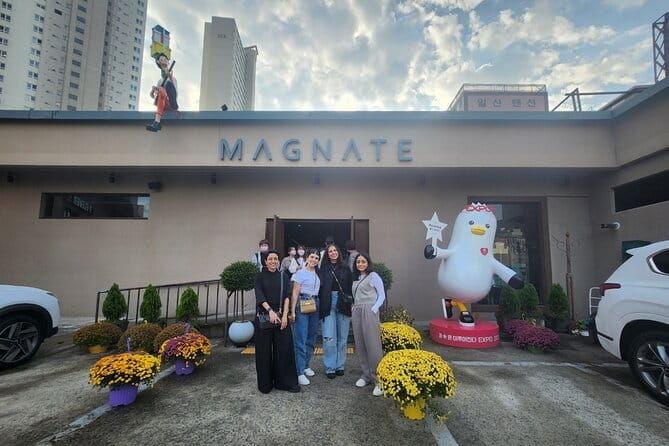 Busan private tour : K-pop dance class + tour - A Closer Look at the Busan Private K-pop Tour