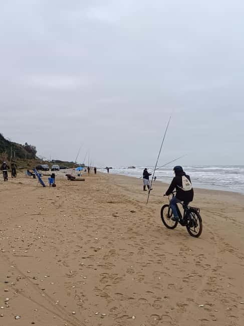 Cagnano Varano: Lake Varano e-bike tour - Itinerary Breakdown: From Shores to Wild Stops