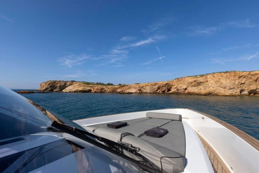 Caldera Private Cruise with Luxury Fjord 52 Motor Yacht - Itinerary Breakdown and Highlights