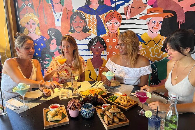 Canggu: Drag Show with Dinner - Key Points