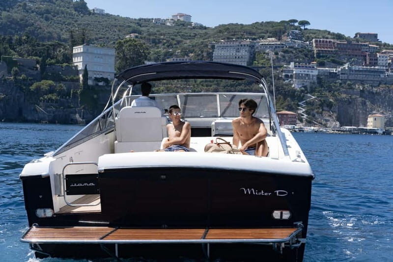 Capri : 2 Hours Private Boat from Capri - The Itinerary Breakdown