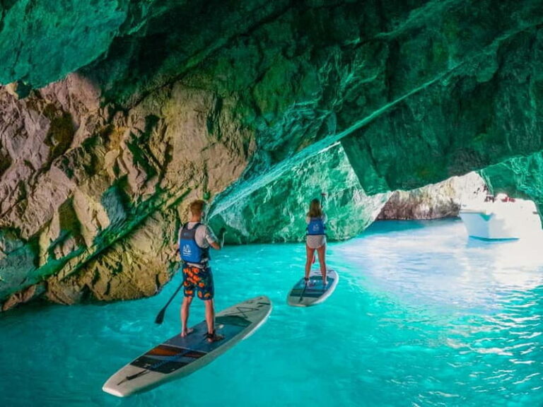 Capri: Caves and Beaches Paddle Board Tour. Photos included - What Makes This Tour Stand Out?