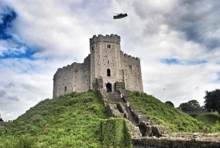 Cardiff, Brecon Beacons & Snowdonia Online Travel Guide - What’s Included and What to Expect?