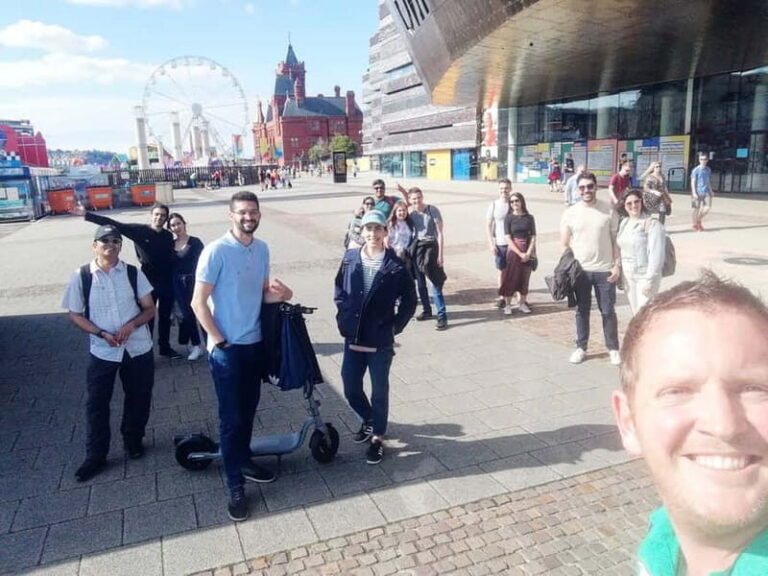 Cardiff: Private Doctor Who Walking Tour - The Experience: Guides, Atmosphere, and Authenticity