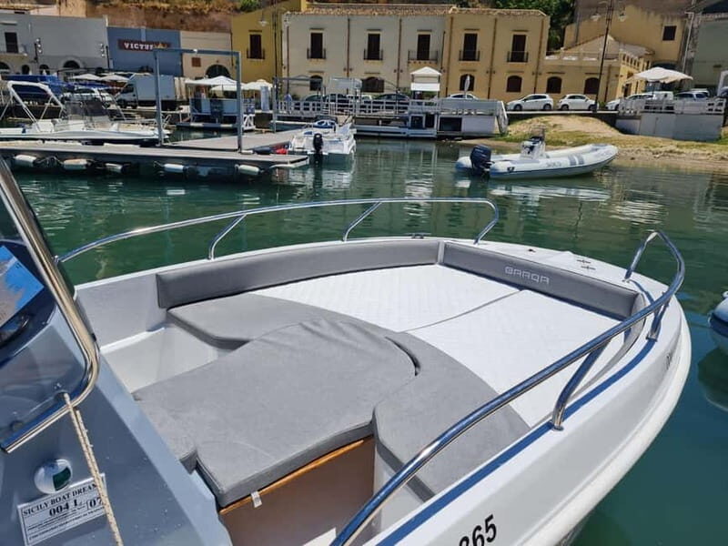 Castellammare del Golfo: Half-Day Boat Rental in July - The Boat and Equipment