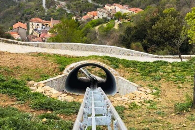 Castelmezzano: Rollercoaster & Tasting Day Trip from Matera - Exploring the Experience