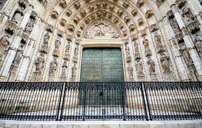 Cathedral and Giralda Entry Ticket with Audio Guide - Practical Tips for Your Visit
