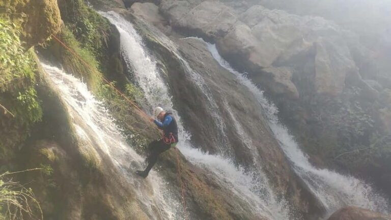 Cazorla: Beginners' Canyoning - Canyoning Experience. - What to Bring and Considerations