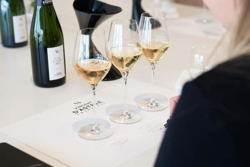 Champagne Vincent d'Astrée: Blanc de Blancs Workshop