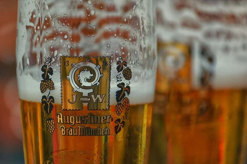 Cologne & Düsseldorf: Chocolate and Beer Private Guided Tour - Transportation and Group Dynamics