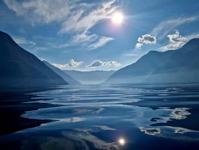 Como: Private Limousine Boat Tour with Multilingual Guide and Aperitif - The Experience: Comfort Meets Authenticity