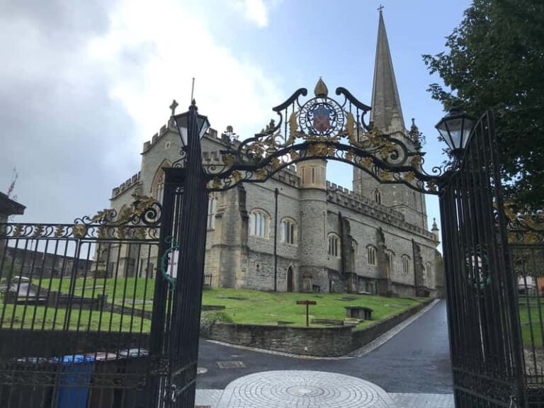 Complete city tour of Derry - Why This Tour Is Worth Considering