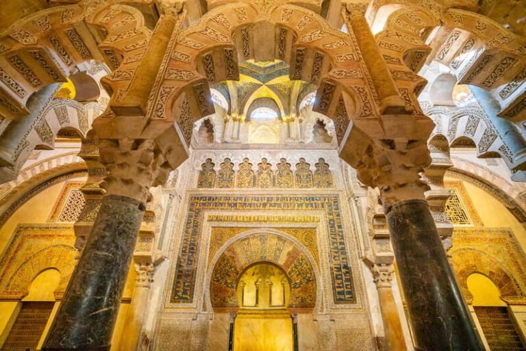 Córdoba: Mosque, Jewish Quarter & Tour with Ticket - Who Should Consider This Tour?