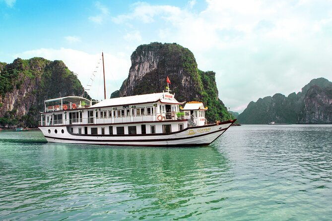 Cozy Bay Classic Cruise 2D1N from Hanoi by Expressway Transfer - An In-Depth Look at the Experience