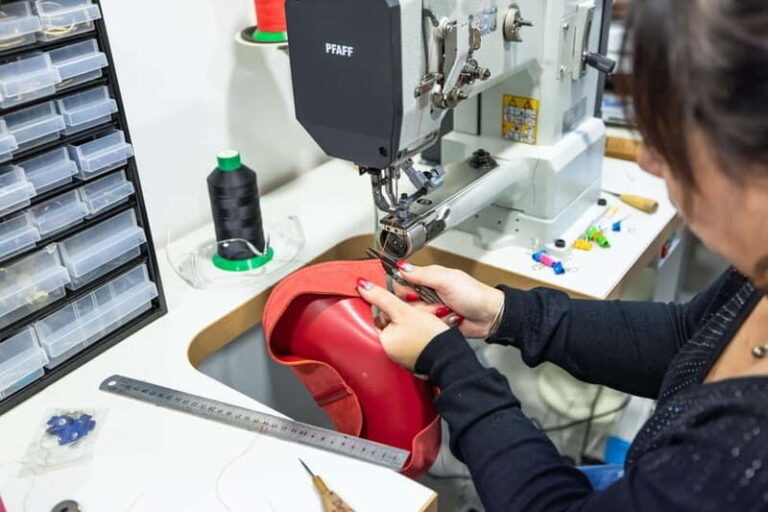 Create your own leather bag in Luberon area! - An Authentic Leather Craft Experience in Provence