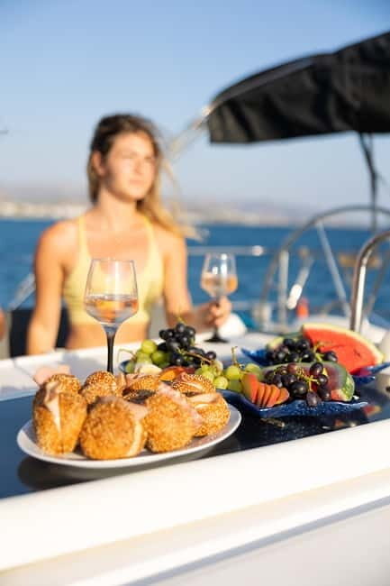 Daily Sailing experience between Naxos and Paros coastline - What Makes This Tour Stand Out?