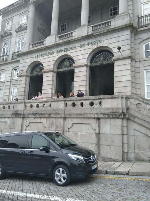 DAY TRIP BETWEEN LISBON AND PORTO (OR VICE VERSA) - An In-Depth Look at the Tour Experience