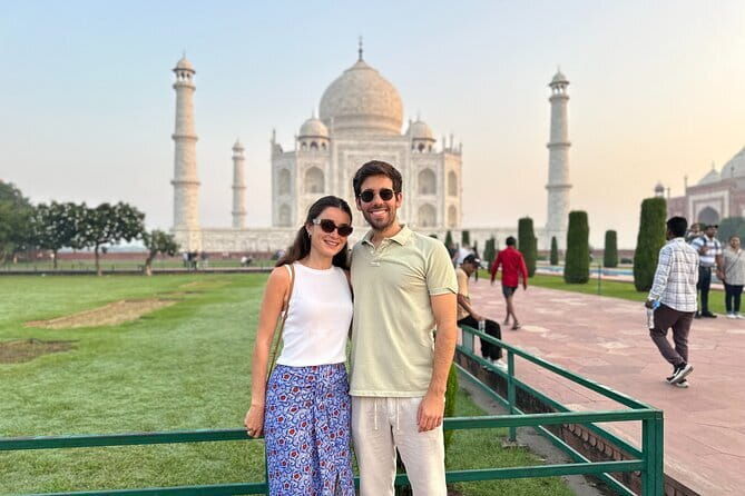 Day Trip Taj Mahal, Agra Fort & Baby Taj Tour from Delhi by Car - Exploring the Day Trip to Taj Mahal, Agra Fort & Baby Taj from Delhi