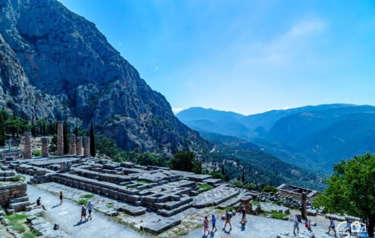 Delphi & Hosios Loukas Monastery Private Day Tour plus Lunch - What Makes This Tour Special?
