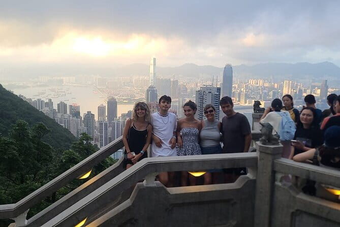 Deluxe Hong Kong City Tour using Mercedes-Benz V-Class Car+ Guide - Discovering Hong Kong: A Private Deluxe City Tour Review